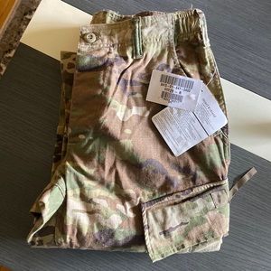 Scorpion Female 28Regular Trouser Pants OCPArmy Issue 8415-01-641-5400 Multicam